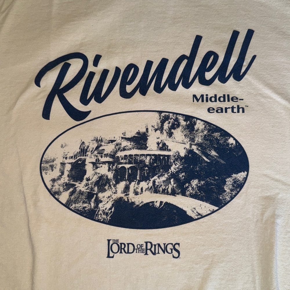 Box Lunch Lord of the Rings T shirts - Picture 4 of 15